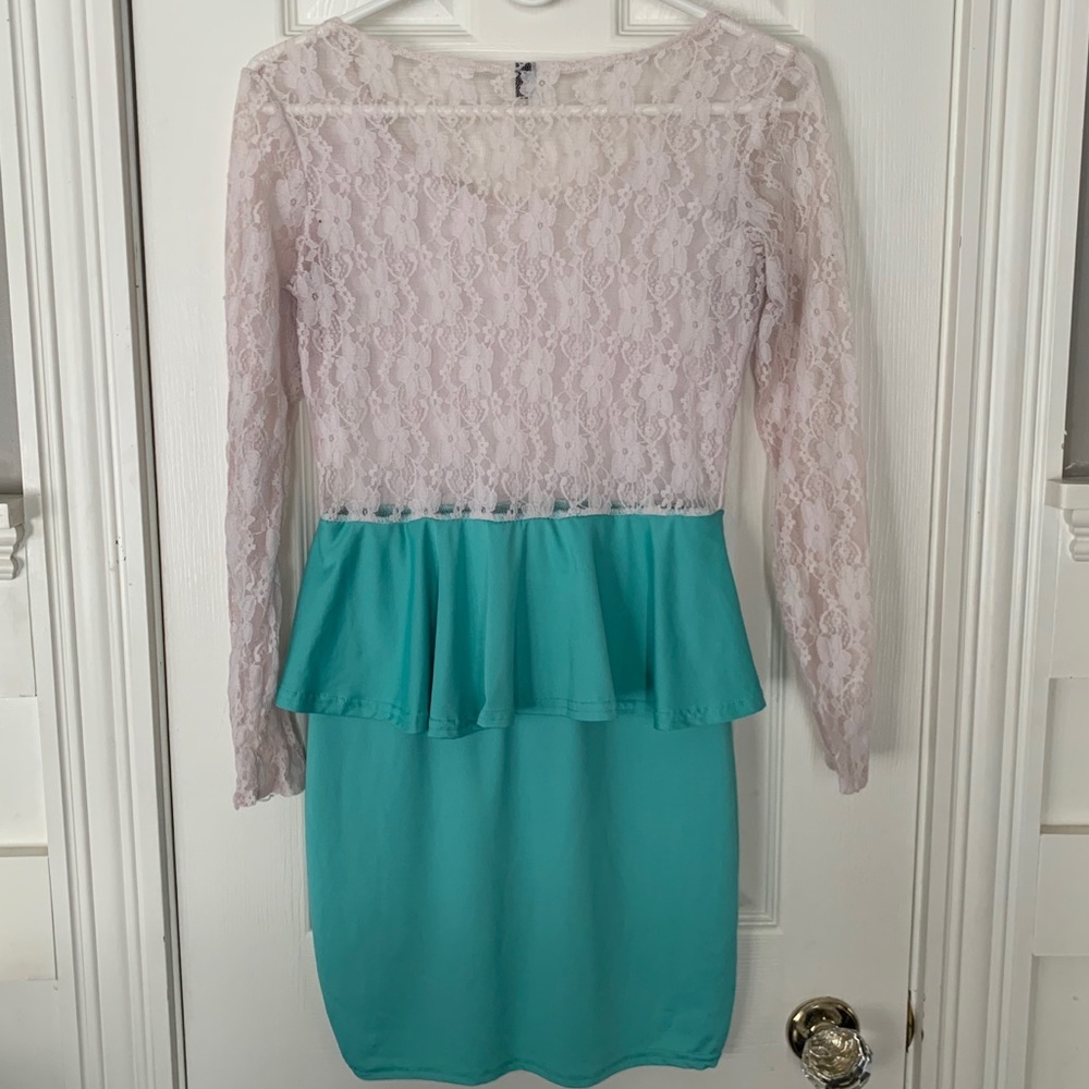 Dress👗 - Picture 2 of 2